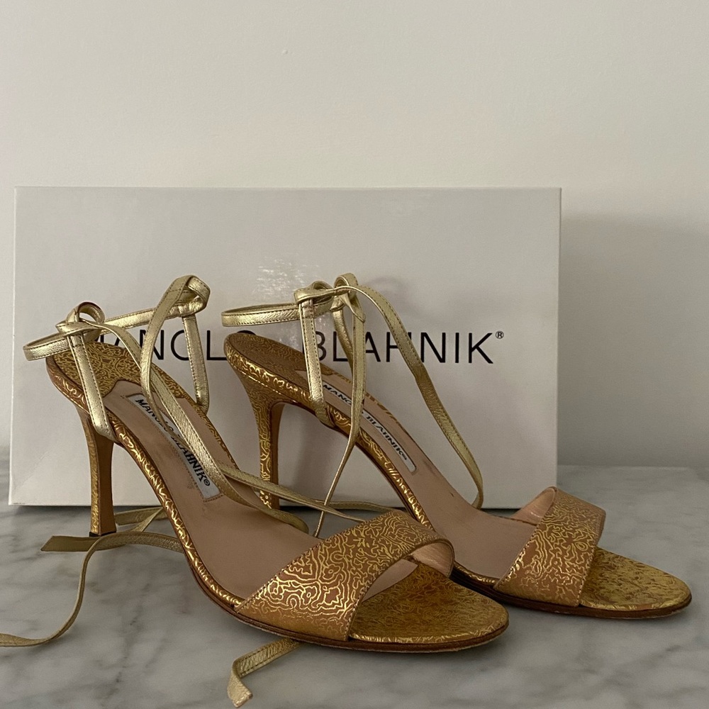 Manolo Blahnik brocade lace up strappy sandals size 37